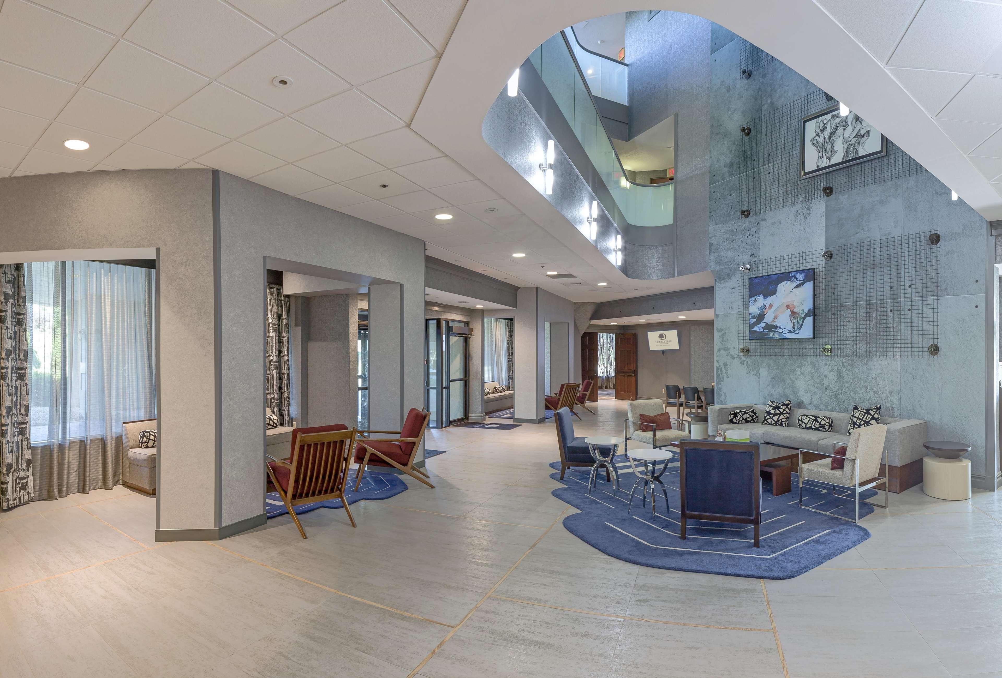 Doubletree By Hilton Boston-Rockland Hotel Exterior photo
